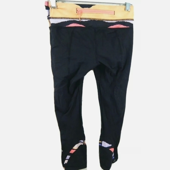 Lululemon Run Inspire Crop II - Picture 3 of 4